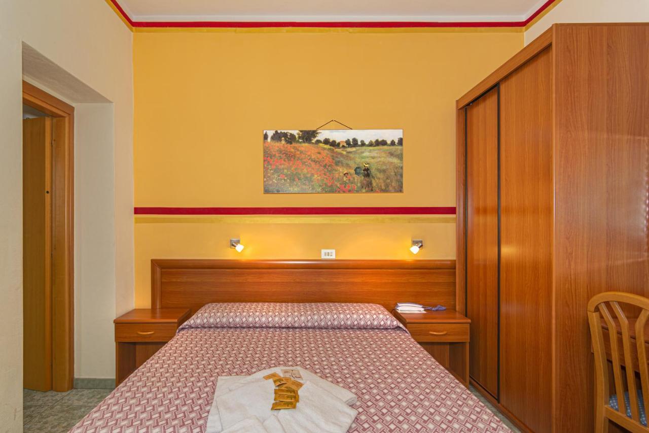 Hotel Dolly Viareggio Eksteriør billede