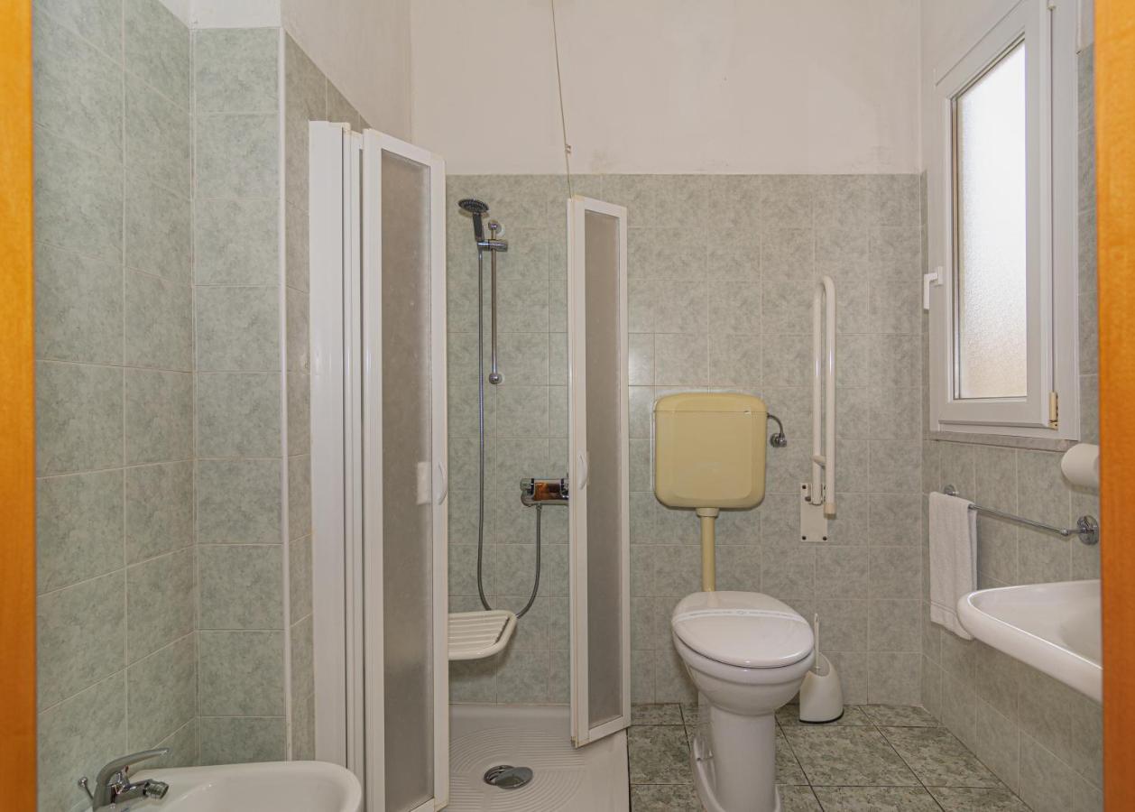 Hotel Dolly Viareggio Eksteriør billede