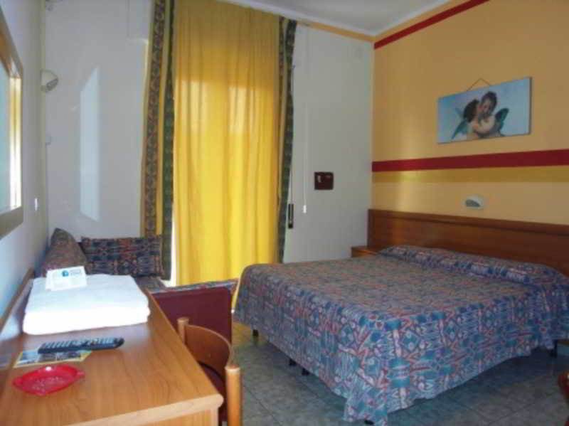 Hotel Dolly Viareggio Eksteriør billede
