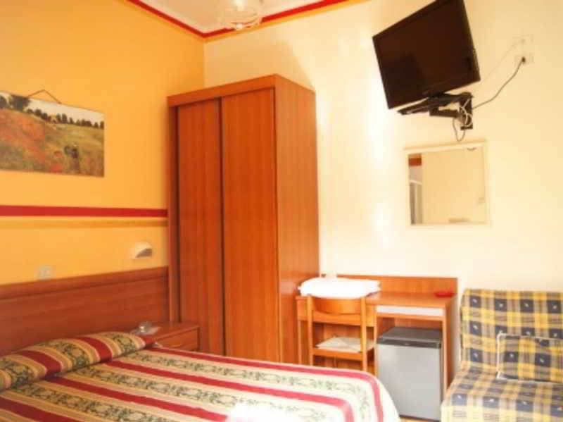 Hotel Dolly Viareggio Eksteriør billede