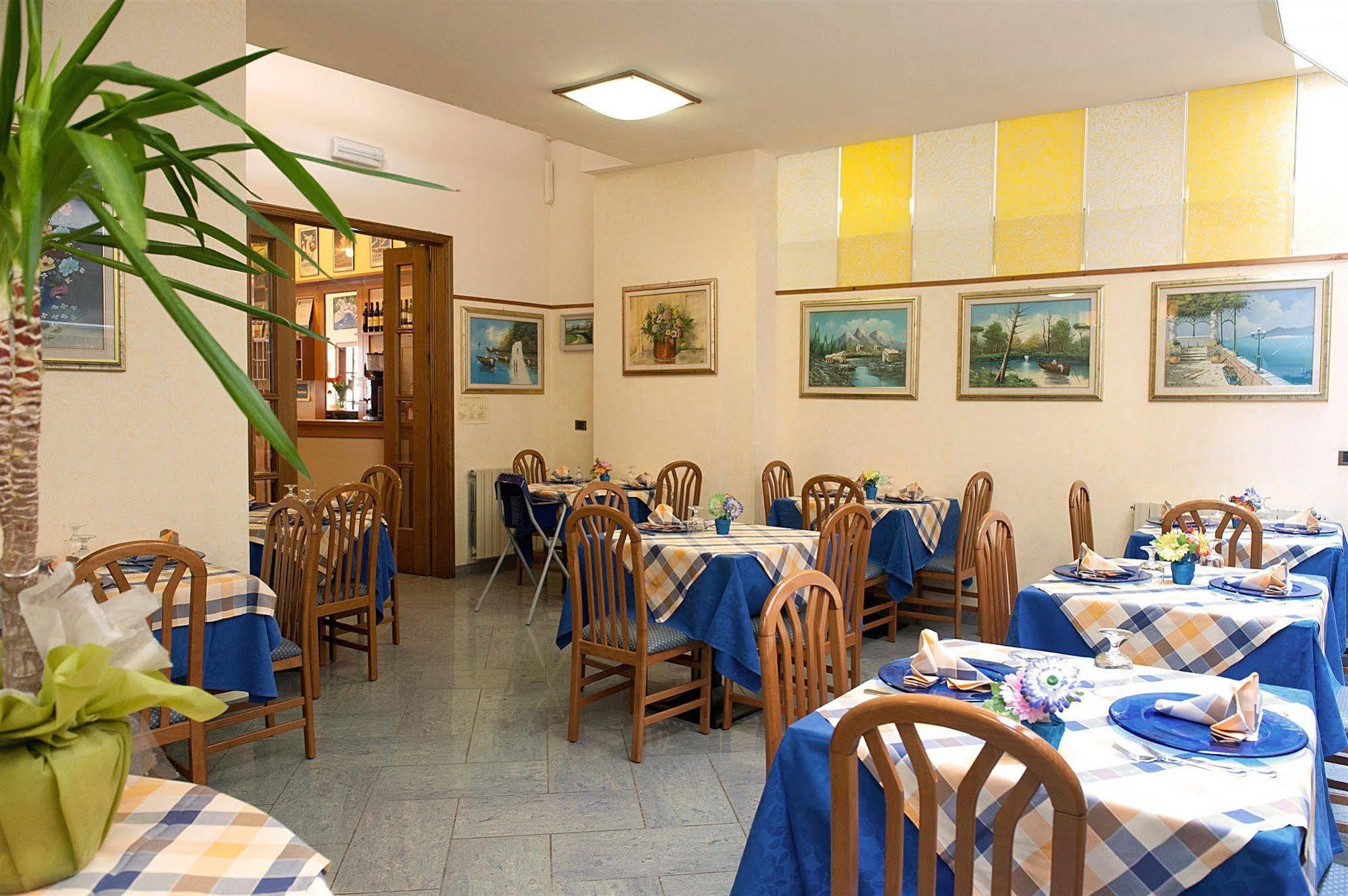 Hotel Dolly Viareggio Eksteriør billede