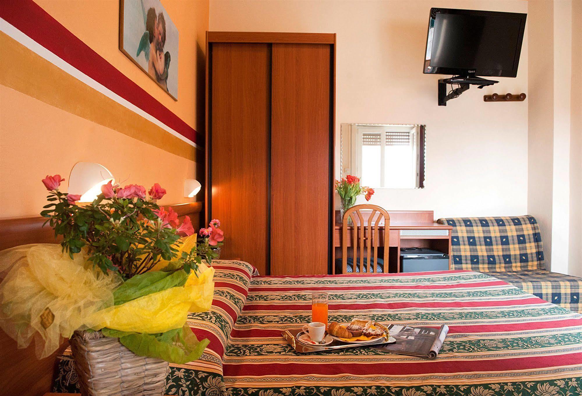 Hotel Dolly Viareggio Eksteriør billede