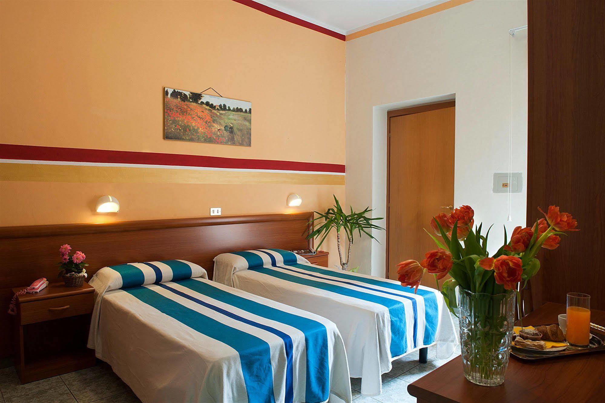 Hotel Dolly Viareggio Eksteriør billede