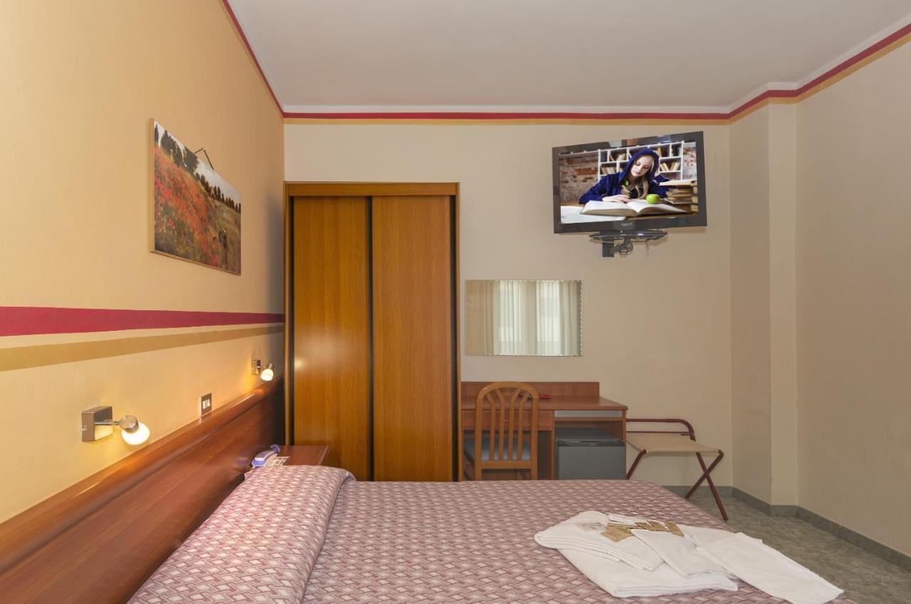 Hotel Dolly Viareggio Eksteriør billede